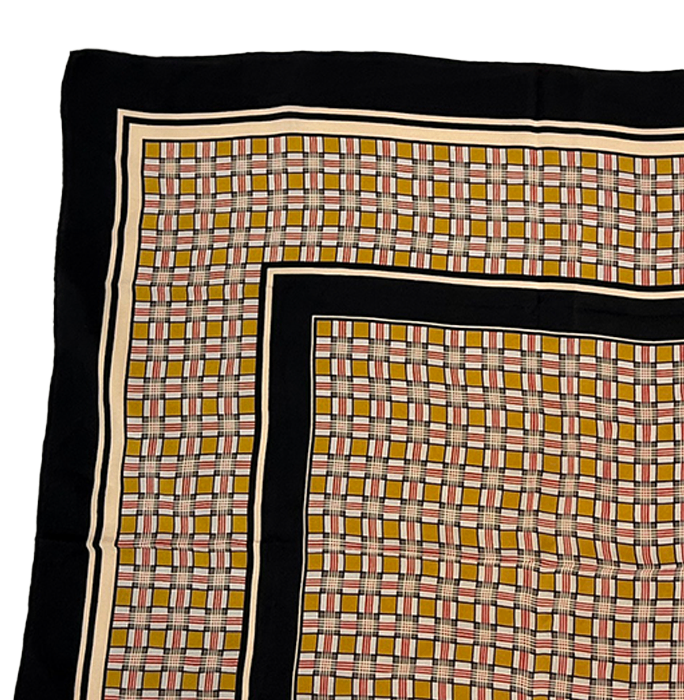 【中古】Yves Saint Laurent イヴサンローラン スカーフ シルク ネイビー系 チェック柄 スクエア 大判 レディ i0810oq0102