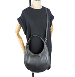 画像をギャラリービューアに読み込む, 【中古】FURLA フルラ レザー ショルダーバッグ ホーボーバッグ ブラック 2WAY レディース j0213aq00575
