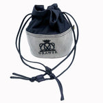 画像をギャラリービューアに読み込む, 【中古】ドゥロワー Drawer ノベルティ巾着バッグ バイカラー ロゴ刺しゅう ミニサイズ ホワイト ネイビー i0512y0019
