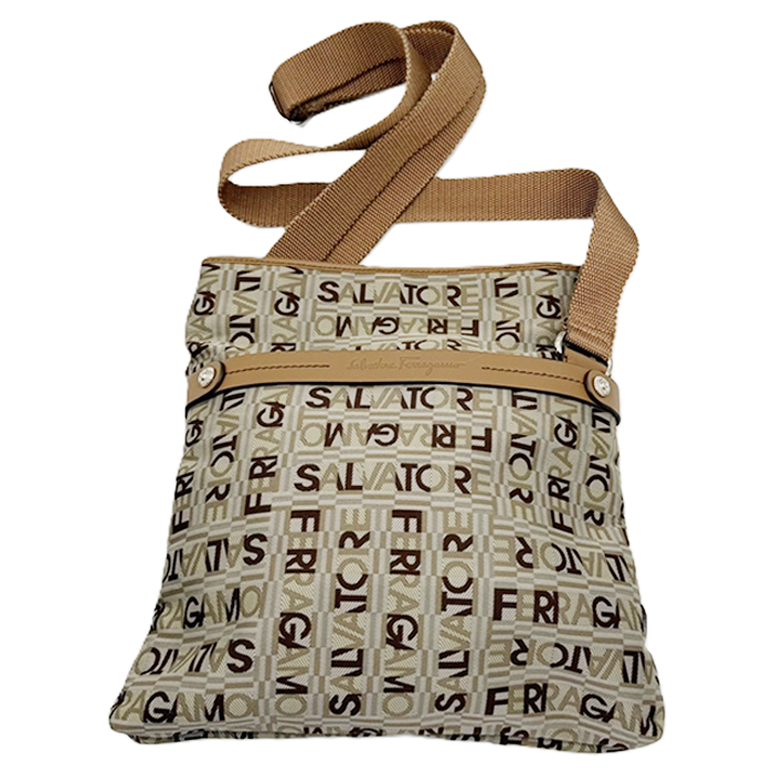 【中古】Salvatore Ferragamo フェラガモ ショルダーバッグ キャンバス ベージュ 斜めがけ ロゴ i0907oq02857