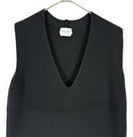 Load image into Gallery viewer, 【中古】UNITED ARROWS ユナイテッドアローズ ニットベスト ブラック Vネック 重ね着 レイヤード i1014n0085

