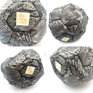 【中古】オー Ore サッカーボールバッグ パイソン柄 ヘビ柄 立体 おしゃれ グレー系 h0805m01610