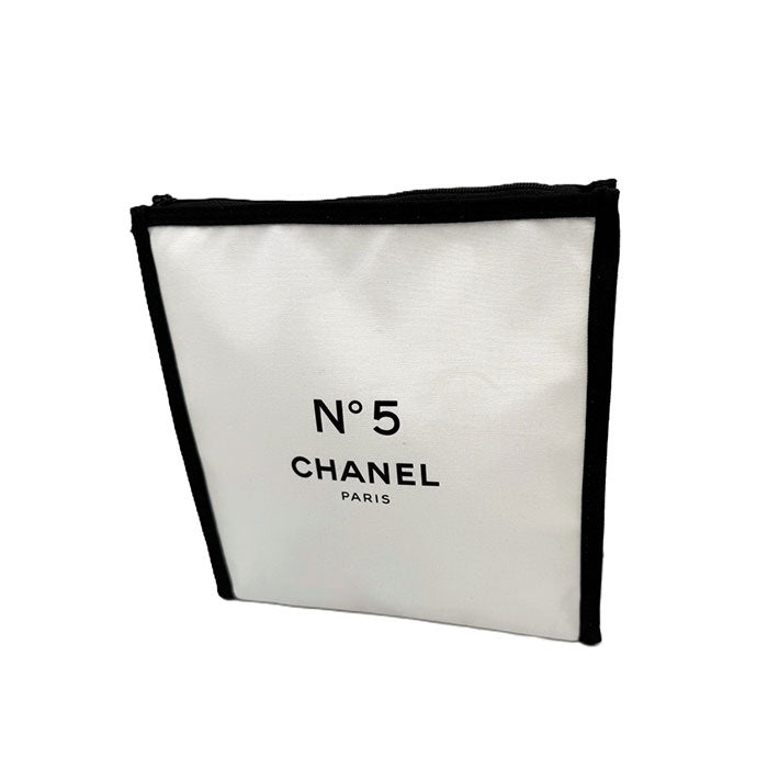 【中古】シャネル CHANEL ノベルティポーチ ファスナー付き シンプル おしゃれ ホワイト ブラック i0731wq0335