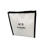 将图片加载到图库查看器，【中古】シャネル CHANEL ノベルティポーチ ファスナー付き シンプル おしゃれ ホワイト ブラック i0731wq0335
