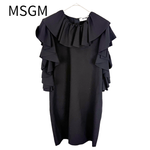 Load image into Gallery viewer, 【中古】エムエスジーエム MSGM フリルワンピース ブラック 40 半袖 フレアスリーブ j0312wq02610
