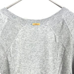 Load image into Gallery viewer, 【中古】ヴェネルタニットウェア VENERTA knitwear ニット トラ柄 タイガー ロゴ Vネック ライトグレー ホワイト h0626a007
