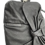 Load image into Gallery viewer, 【中古】マークジェイコブス MARC JACOBS ハンドバッグ リボン おしゃれバッグ 可愛い ブラック 黒 i0522lq02612
