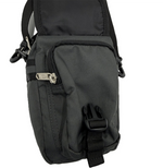 将图片加载到图库查看器，【中古】Champion チャンピオン ショルダーバッグ ミニポーチ サコッシュ ブラック ナイロン i0731wq0325
