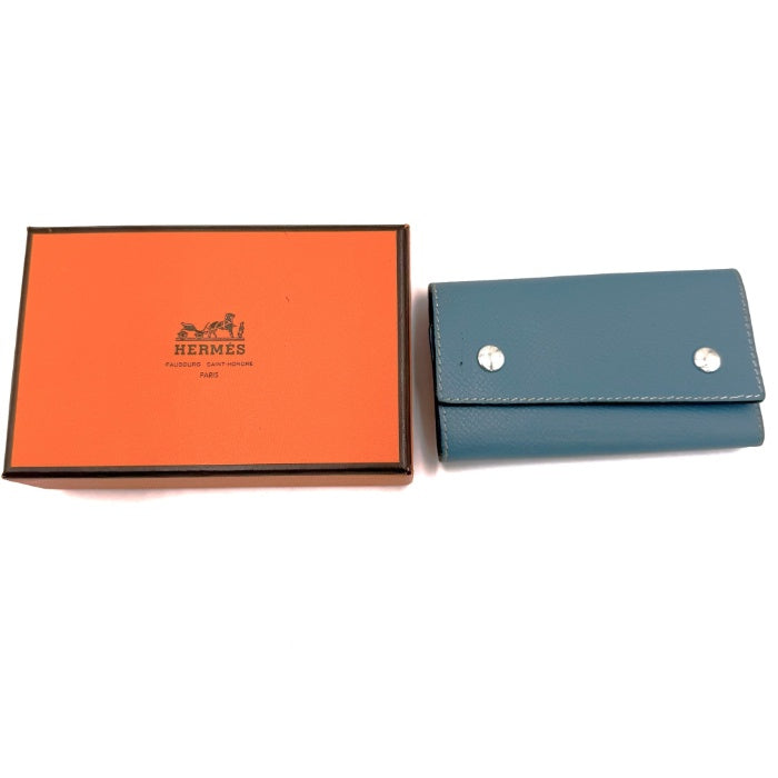 【中古】エルメス HERMES キーケース 6連フック 三つ折り 箱付き くすみブルー シルバー h1125aq02080