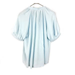 Load image into Gallery viewer, 【中古】セオリーリュクス Theory luxe ギャザー半袖ブラウス スタンドカラー スキッパー ライトブルー 水色 i0807n0096
