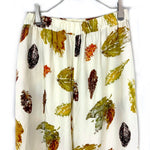 Load image into Gallery viewer, 【中古】ギャルリーヴィー GALERIE VIE カジュアルパンツ リーフプリント 落ち葉柄 ライトベージュ h1227n0207
