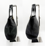 Load image into Gallery viewer, 【中古】BURBERRY バーバリー レザー トートバッグ ブラック 黒 ゴールド金具 i0926aq01798
