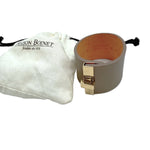 Load image into Gallery viewer, 【中古】メゾンボワネ MAISON BOINET レザーブレスレット ワイドバングル 上質 ゴールド グレージュ i0619wq01110
