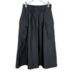 Load image into Gallery viewer, 【中古】バーニーズニューヨーク BARNEYS NEW YORK カーゴスカート フレア ナイロン ブラック j0910h0028
