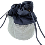 画像をギャラリービューアに読み込む, 【中古】ドゥロワー Drawer ノベルティ巾着バッグ バイカラー ロゴ刺しゅう ミニサイズ ホワイト ネイビー i0512y0019
