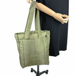 Load image into Gallery viewer, 【中古】ドゥロワー Drawer ノベルティバッグ カーキ 中綿 トートバッグ ロゴ刺繍 軽量 非売品 エコバッグ j0113s0126
