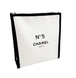 Load image into Gallery viewer, 【中古】シャネル CHANEL ノベルティ ポーチ ロゴデザイン ブラック×ホワイト コスメポーチ 小物入れ i1029pq00912
