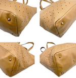 Load image into Gallery viewer, 【中古】Anya Hindmarch アニヤハインドマーチ トートバッグ ベージュ パンチング レザー i1013tq00515
