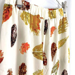 Load image into Gallery viewer, 【中古】ギャルリーヴィー GALERIE VIE カジュアルパンツ リーフプリント 落ち葉柄 ライトベージュ h1227n0207
