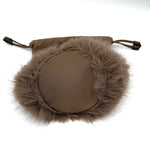 将图片加载到图库查看器，【中古】ドゥロワー Drawer ノベルティポーチ 巾着 ファー ロゴ刺しゅう 2way カーキブラウン i0811y00112
