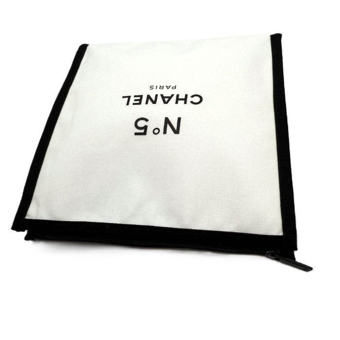 【中古】シャネル CHANEL ノベルティポーチ ファスナー付き シンプル おしゃれ ホワイト ブラック i0731wq0335