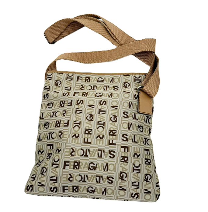 【中古】Salvatore Ferragamo フェラガモ ショルダーバッグ キャンバス ベージュ 斜めがけ ロゴ i0907oq02857