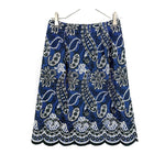 Load image into Gallery viewer, 【中古】スキャパ SCAPA 刺しゅうひざ丈スカート ペイズリー柄 シルク フレア ネイビー ホワイト ブラック i0703n0074
