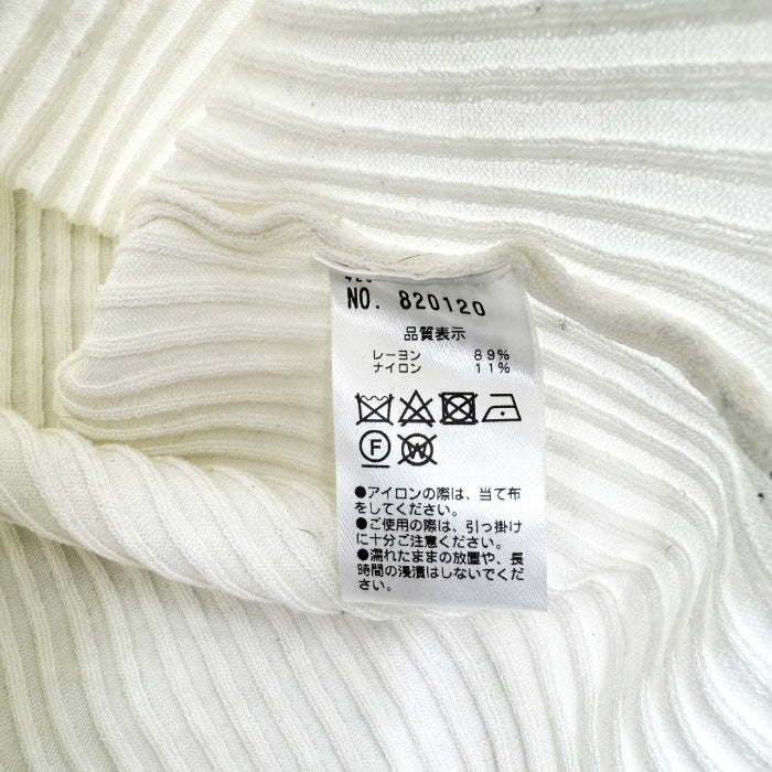 【中古】ウヴラージュクラス OUVRAGE CLASSE リブカットソー 後ろスナップ カジュアル オフホワイト 白系 i0417m0250