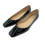 Load image into Gallery viewer, 【中古】バーニーズニューヨーク BARNEYS NEW YORK エナメルパンプス ローヒール スクエアトゥ ブラック 黒 i0624h00110
