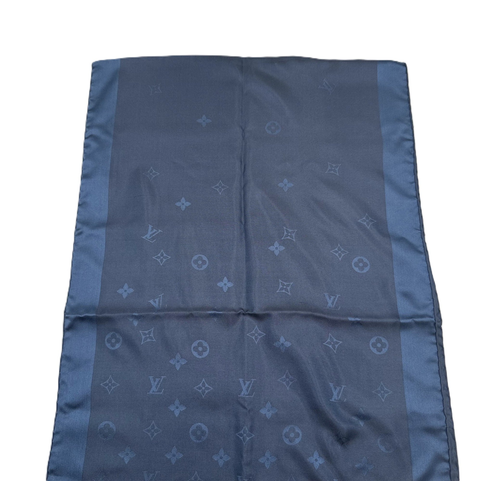 【中古】ルイヴィトン LOUIS VUITTON シルクスカーフ モノグラム 光沢 上品 ネイビー 紺 i0710lq003187