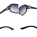 Load image into Gallery viewer, 【中古】ブルガリ BVLGARI サングラス ブラック グラデーションレンズ ラインストーン j0115lq01493
