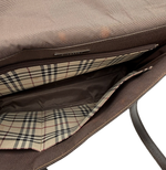 Load image into Gallery viewer, 【中古】BURBERRY バーバリー レザー ハンドバッグ A4可 ビジネス 通勤 ロゴプレート トートバッグ i0922lq00393
