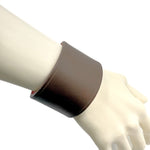 Load image into Gallery viewer, 【中古】メゾンボワネ MAISON BOINET レザーブレスレット ワイドバングル 上質 ゴールド グレージュ i0619wq01110
