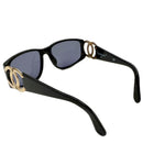 将图片加载到图库查看器，【中古】シャネル CHANEL サングラス 黒フレーム ロゴ金具 色付きレンズ ブラック 黒 i0717lq00399
