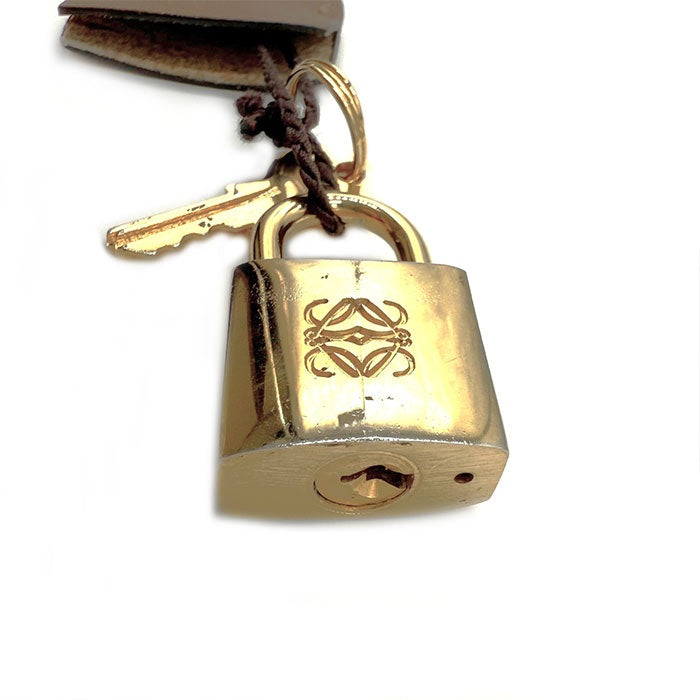 【中古】ロエベ LOEWE カデナ 南京錠 カギ チャーム パドロック レザー ブラウン ゴールド i0601oq01332