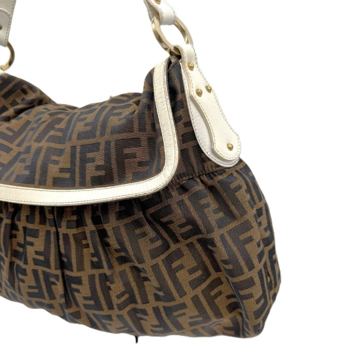 フェンディ FENDI ショルダーバッグ ズッカ柄 ベージュ×黒×ダークブラウン ナイロン×レザー 新着 20231227 バッグFENDI フェンディ ズッカ柄 ハンドバッグ