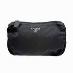 Load image into Gallery viewer, 【中古】PRADA プラダ ナイロンポーチ ブラック 三角ロゴ 化粧ポーチ 小物入れ j0223tq0175
