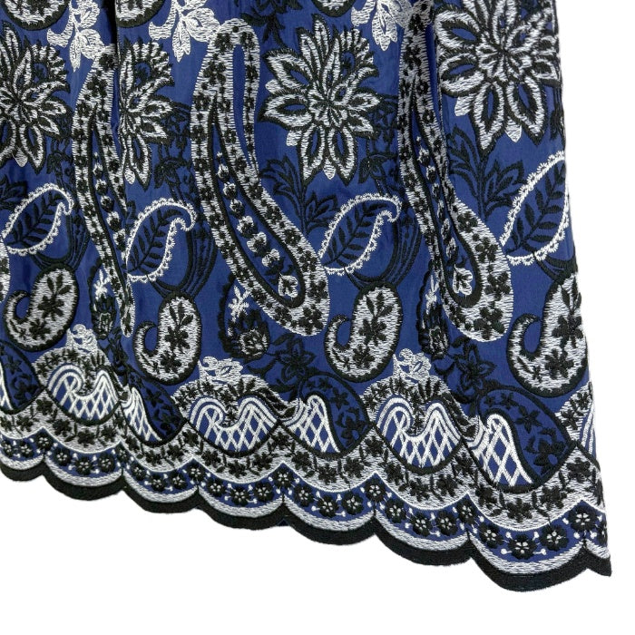 【中古】スキャパ SCAPA 刺しゅうひざ丈スカート ペイズリー柄 シルク フレア ネイビー ホワイト ブラック i0703n0074