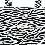 Load image into Gallery viewer, 【中古】ウーア Uhr エコバッグ サブバッグ ゼブラ柄 モノトーン ブラック ホワイト 黒 白 i0619wq0265
