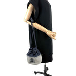 画像をギャラリービューアに読み込む, 【中古】ドゥロワー Drawer ノベルティ巾着バッグ バイカラー ロゴ刺しゅう ミニサイズ ホワイト ネイビー i0512y0019
