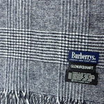 Load image into Gallery viewer, 【中古】バーバリー BURBERRY マフラー グレンチェック シック カシミヤ ウール Burberrys ネイビー ホワイト h1226wq03715
