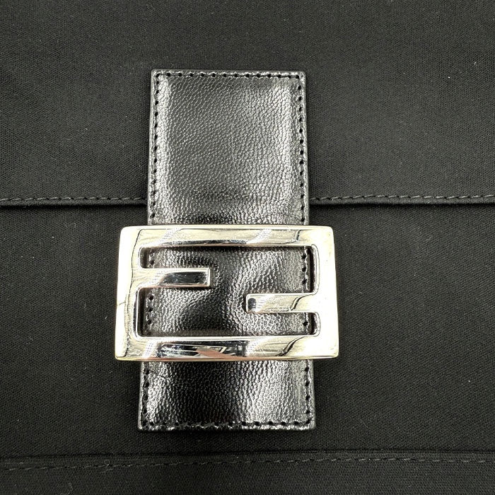 【中古】フェンディ FENDI マンマバケット ハンドバッグ 小さめ FFバックル おしゃれ ブラック シルバー 黒 h1125aq003320