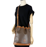 将图片加载到图库查看器，【中古】CELINE セリーヌ ショルダーバッグ 巾着バッグ マカダム柄 ブラウン系 レザー×PVC i0922lq01260
