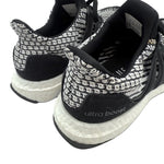Load image into Gallery viewer, 【中古】アディダス adidas スニーカー ultra boost 編込み模様 おしゃれ ブラック ホワイト i0515lq01716
