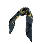 将图片加载到图库查看器，【中古】エルメス HERMES スカーフ カレ90 柄 おしゃれ すみ黒 アイボリー イエロー系 i0601oq00769
