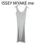 Load image into Gallery viewer, 【中古】イッセイミヤケ ISSEY MIYAKE me ミー ノースリーブ ワンピース プリーツ グレー j0213aq01646
