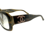 Load image into Gallery viewer, 【中古】シャネル CHANEL サングラス べっ甲フレーム ロゴ ツートン 薄色レンズ ブラウン グレー系 i0710lq022104
