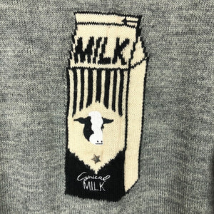 【中古】シニカル CYNICAL ミルクジャガードニット MILK ワンポイント 牛乳パック柄 可愛い グレー h0408m0060