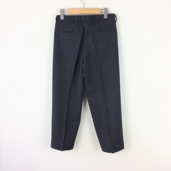 ドゥーズィエムクラス クロップドパンツ 黒 36 新品 タグ付き ドゥーズィエムクラス クロップドパンツ 黒 36 新品 タグ付き