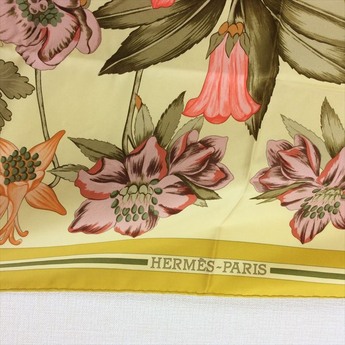 エルメス Hermes スカーフ 花柄 カレ90 ニキ グランドリス Flora-